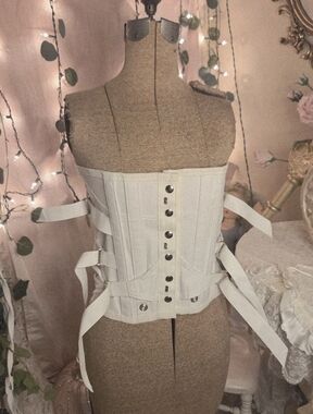 ♡ white vintage button up strappy corset ♡